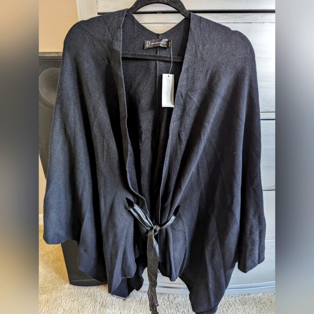 Sweater Black with leather belt NY&C Small